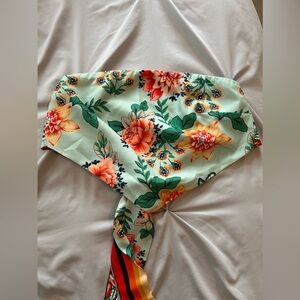 Superdown bandana top